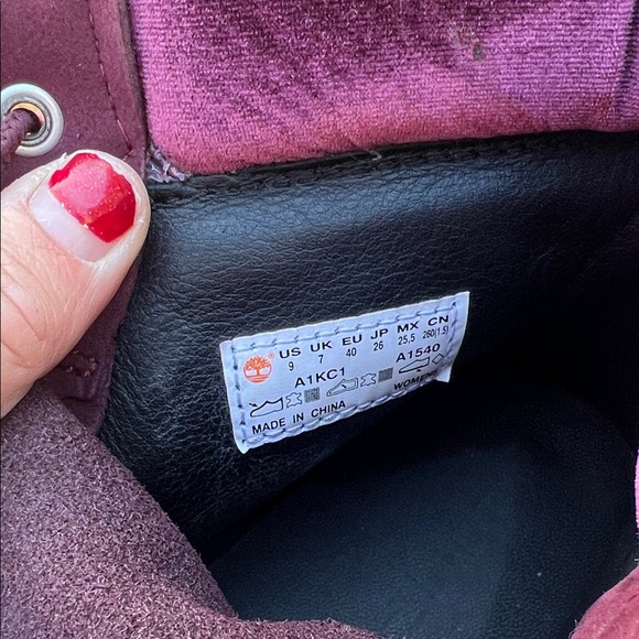 Limited Edition Burgandy Velvet Timberland Boots women's size 9 - Picture 9 of 11